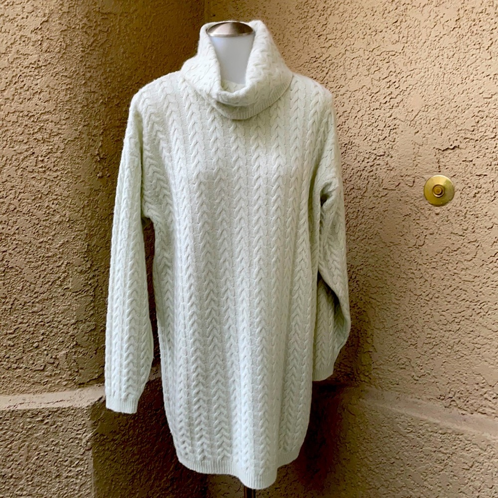 Vintage light mint Jeanne Pierre wool long sweater
